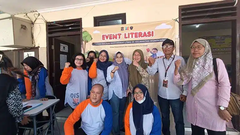 Semarak Lomba Kemerdekaan di RW 01 Ngagel Rejo, Warga Antusias Ikuti Berbagai Kegiatan