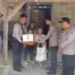 Polsek Kedungwaru Aktif Berbagi, Bantu Warga Lansia di Tulungagung