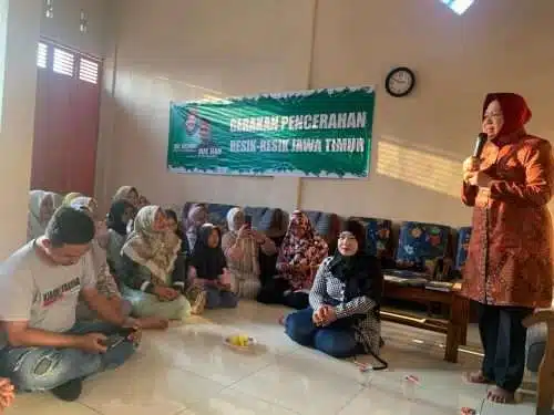 Bu Risma Temui Relawan di Lamongan, Bahas Solusi untuk Jawa Timur yang Lebih Baik