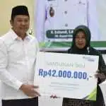 Plt. Bupati Sidoarjo Beri Jaring Pengaman Sosial untuk RT/RW dengan BPJS Ketenagakerjaan