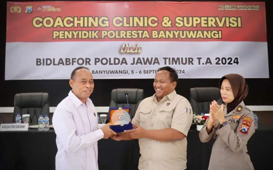 Tingkatkan Kualitas Pelayanan Polresta Banyuwangi Gelar Coaching Clinic