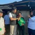 Penerima Bedah Rumah di Terungwetan Tak Kuasa Tahan Haru Saat Disambangi Plt Bupati Sidoarjo