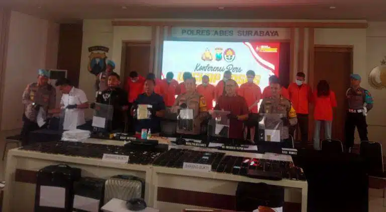 Polrestabes Surabaya Ungkap Sindikat Penipuan Internasional, 10 WNA Ditangkap