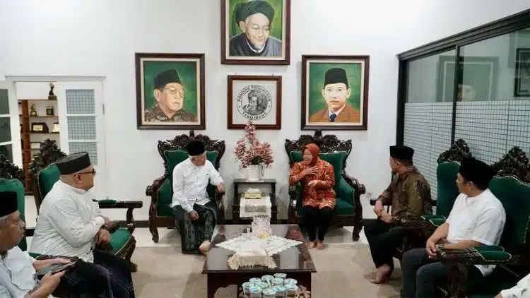 pdip jatim 240904 risma tebu ireng 1