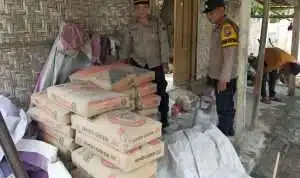 Dukung Pembangunan Musholla, Polsek Kedungwaru Berikan Bantuan Melalui Program Jum’at Berkah