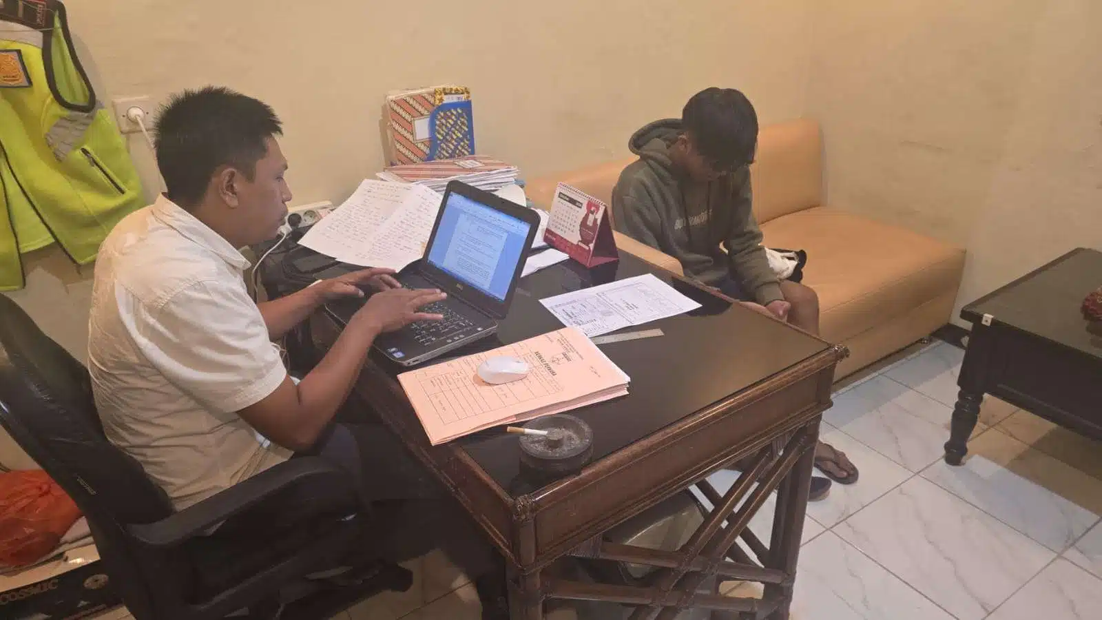 Aksi Pengeroyokan Pedagang Pentol di Menganti: Polres Gresik Tangkap Satu Pelaku, Lainnya Diburu