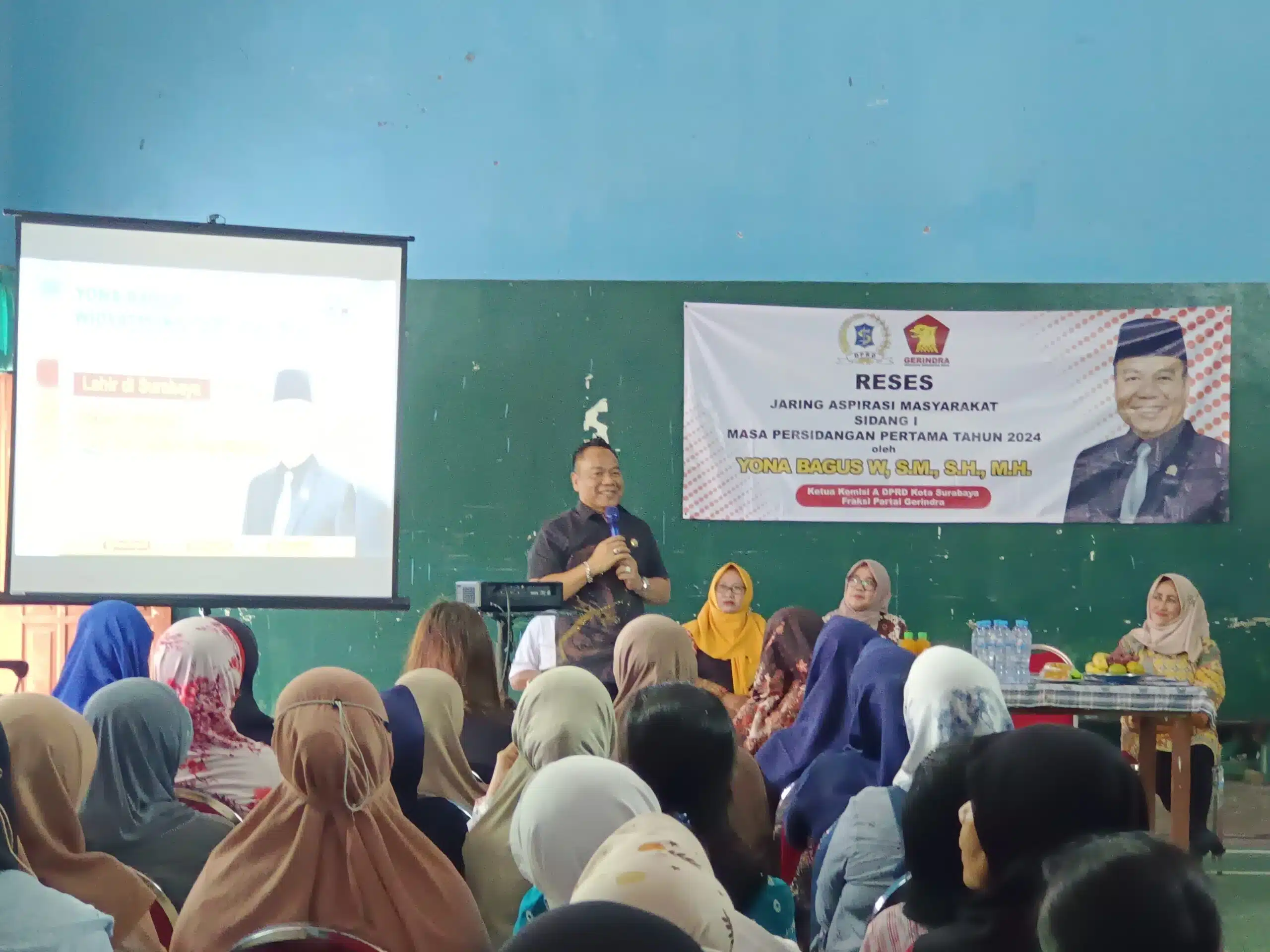 Reses Di Wiyung ,Ketua Komisi A DPRD Surabaya Akan Bantu Warga Penuhi Kebutuhan Infrastruktur