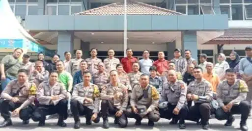 Kapolsek Dukuh Pakis, Kompol Masdawati Saragih, S.H., M.H.