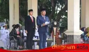 Hari Pahlawan, PNS Sidoarjo Terima Tanda Kehormatan Satyalencana Karya Satya Dari Presiden RI