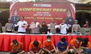 Polres Tanjungperak Gerebek Bunker Narkoba: 6 Pengedar Ditangkap, Temukan Sabu Senilai Miliaran Rupiah