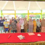 Anggota DPR RI Reni Astuti Kunjungi Desa Terdampak Banjir, Salurkan Bantuan Sembako