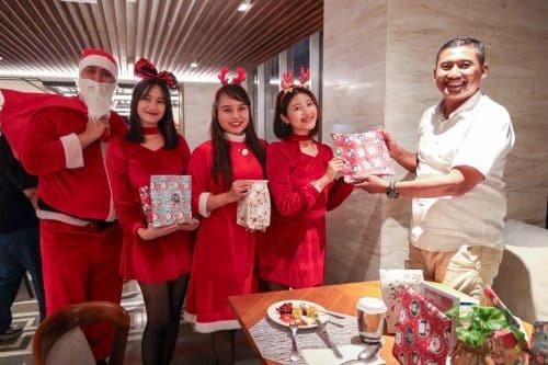 Hadirkan Keajaiban Natal dengan Tema “Frosty: A Magical Holiday Journey” Di VASA Hotel Surabaya