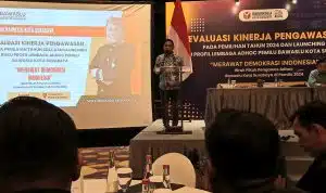 Bawaslu Surabaya Rilis Buku ‘Merawat Demokrasi’: Potret Lengkap Pengawasan Pemilu 2024