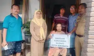 Pemkot Surabaya Kembali Salurkan Bantuan Kursi Roda untuk Warga Tidak Mampu
