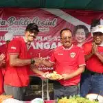 HUT Ke-52 PDIP, Armuji Hadiri Undangan Tumpengan dan Kerja Bakti Bersama Warga
