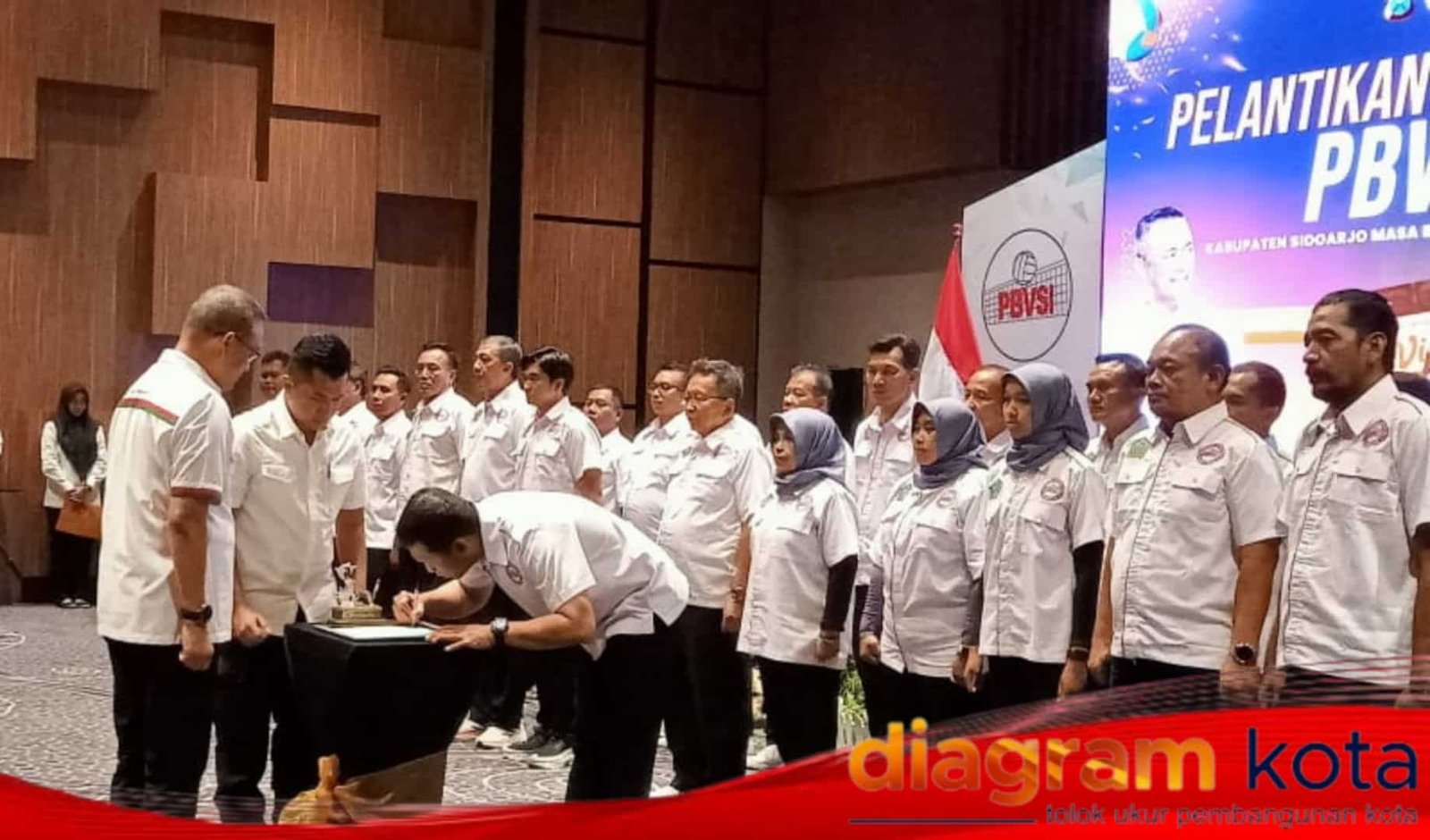 kapolda Jatim Lantik Pengurus PBVSI Sidoarjo, Fokus Cetak Atlet Voli Kelas internasional 