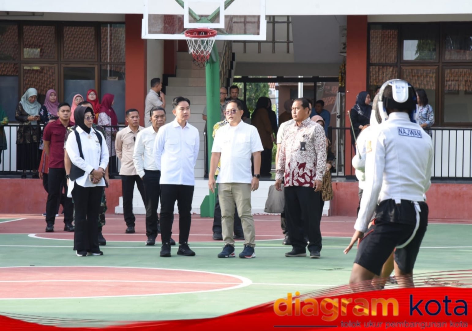 Wapres Gibran Tinjau SMANOR Sidoarjo, Bahas Peningkatan Fasilitas dan Pembangunan Kolam Renang