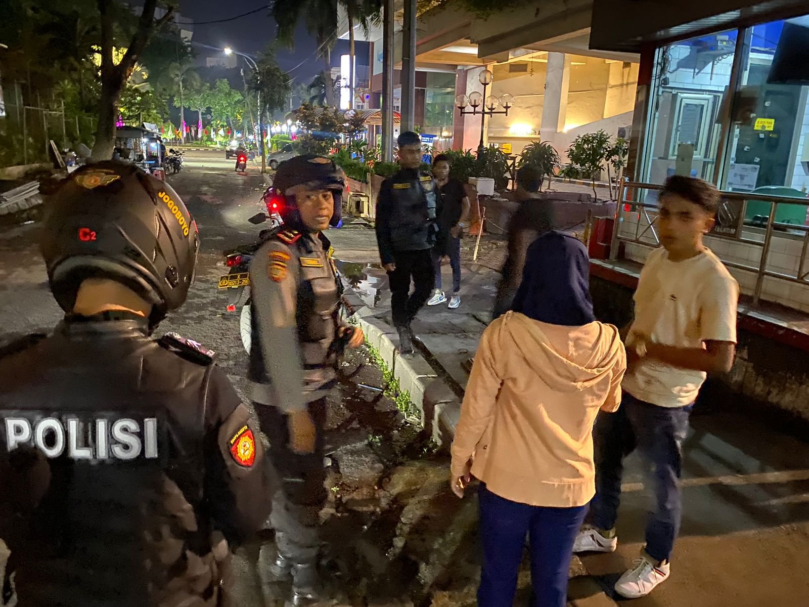 Patroli Tim JOGOBOYO 97 Sukses Cegah Gangguan Keamanan di Surabaya