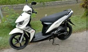 Tergiur Tawaran Pekerjaan, Sepeda Motor Warga Tulungagung Amblas