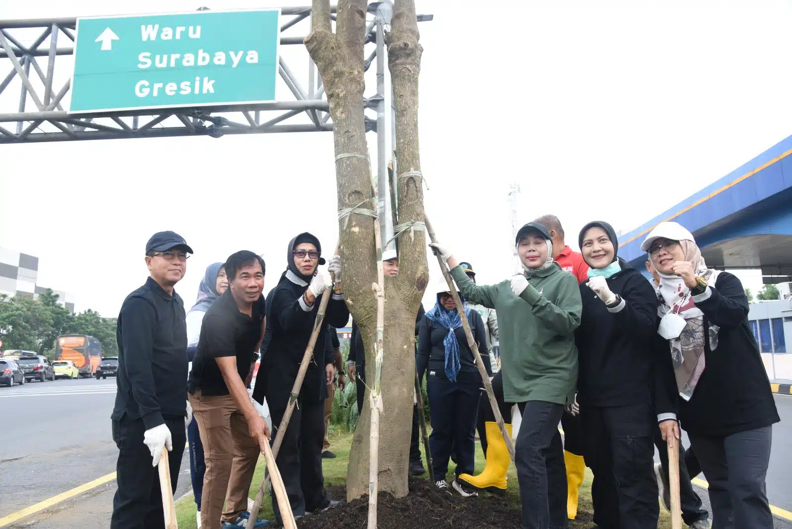 Pemkab Sidoarjo Gaungkan Gerakan Jihad Rawat Taman, Tanam Ribuan Pohon Pule