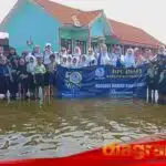 50 Tahun IWAPI, DPC IWAPI Sidoarjo Bagikan MBG di SDN Terdampak Banjir 