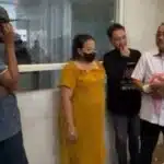 Kisah Ibu dan Bayi Tertahan, Armuji Bereskan Biaya Klinik hingga Uang Kos Warga