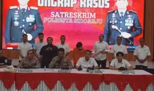 Pria di Taman Sidoarjo Mengamuk, Bacok Tiga Orang hingga Satu Tewas