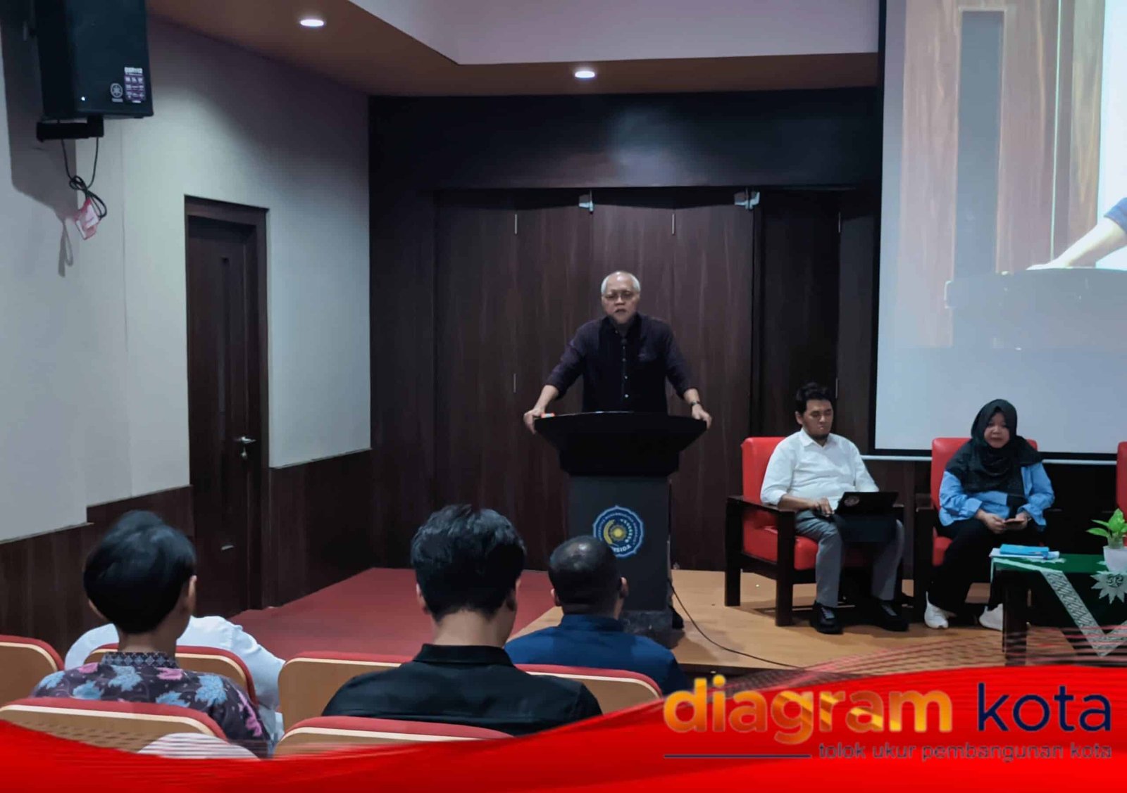 Seminar Nasional di Umsida Bahas Tantangan Penegakan Hukum di Indonesia