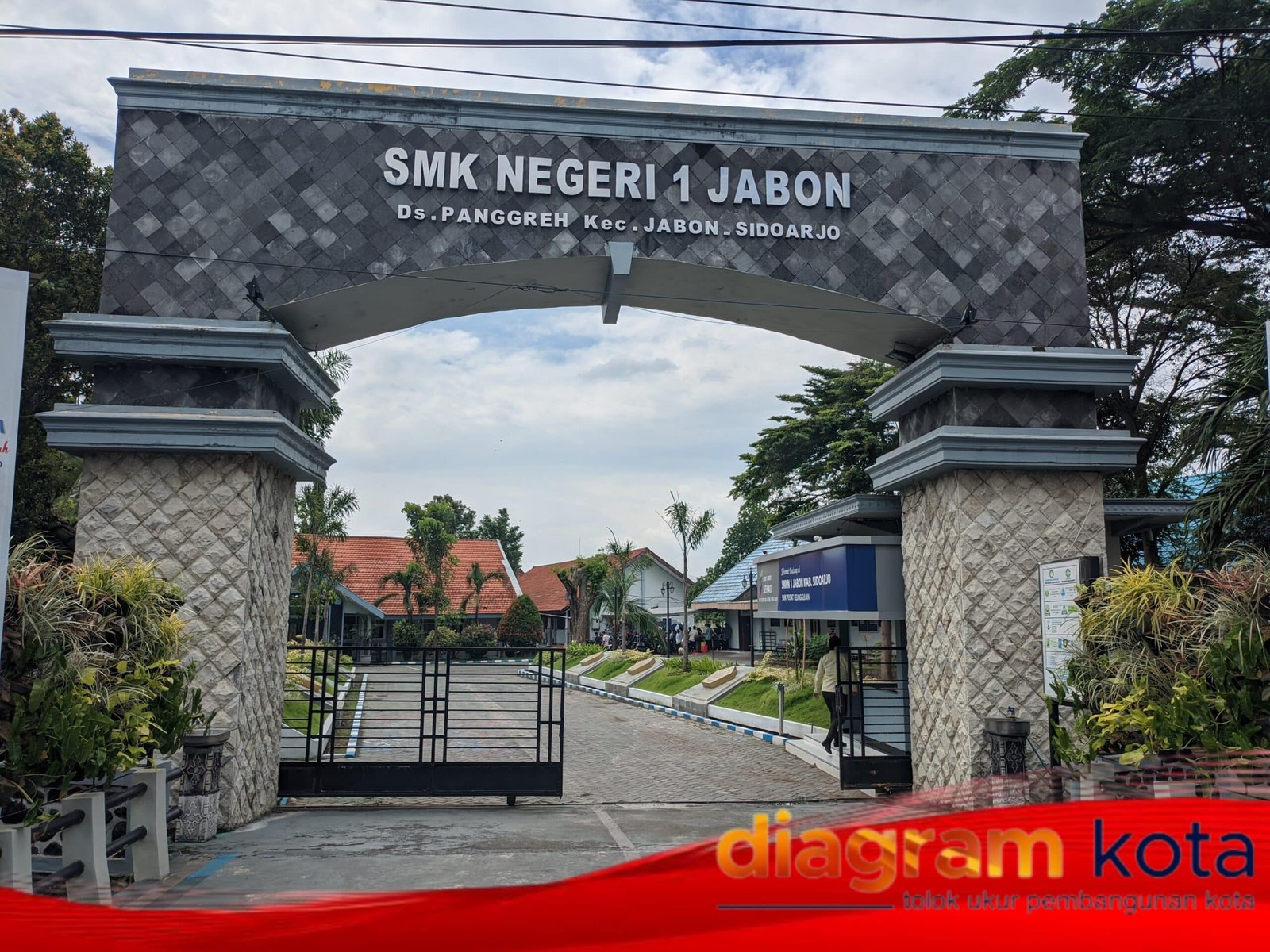 Tudingan Keliru, Kepala SMKN 1 Jabon Tegaskan Tidak Ada Pungli Pengambilan Ijazah