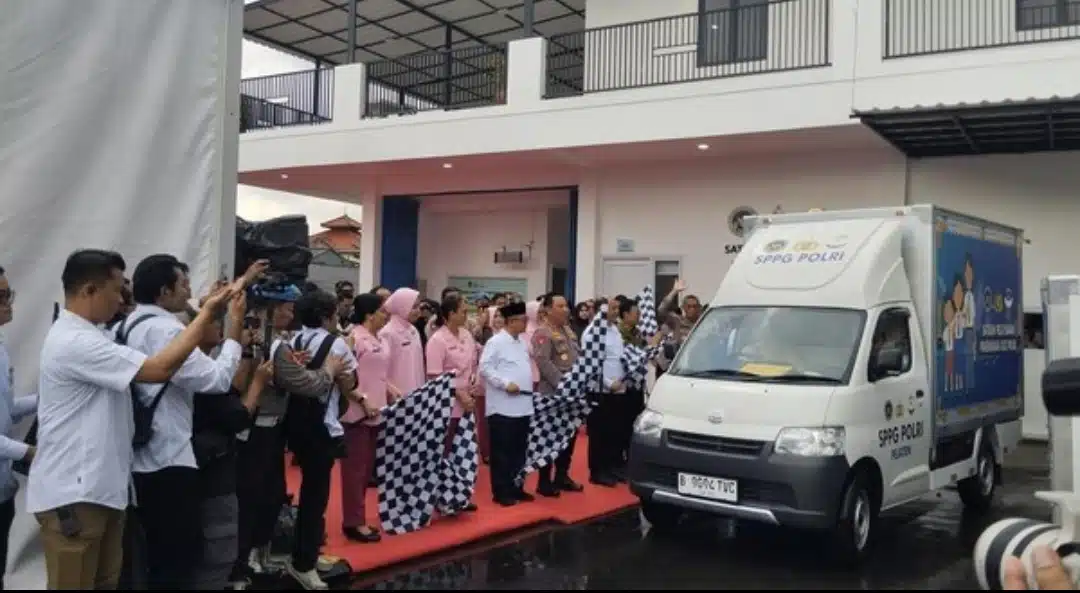 Dukung Program Makan Bergizi Gratis, Kapolri Resmikan Operasional SPPG Polri