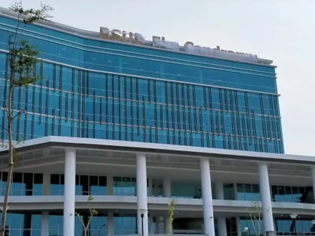 Jejak Abadi Sang Pemimpin: Surabaya atau Surabaya EC?