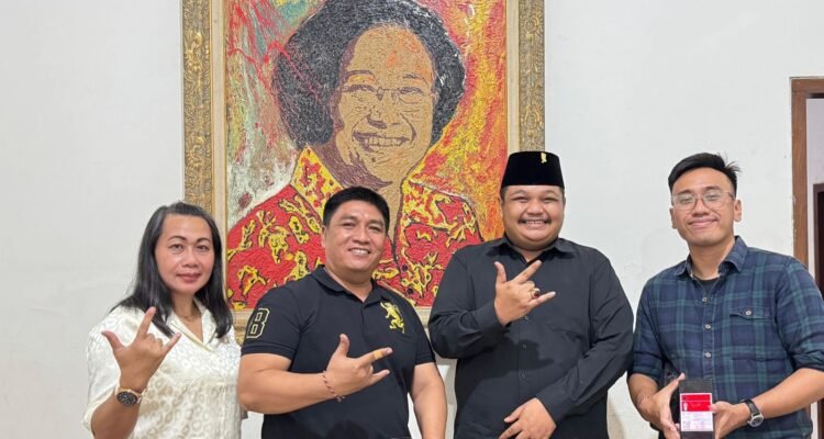 Terus Bergerak Perkuat KTA-Nisasi , PDIP Surabaya Gaet Aktivis Lingkungan Hidup