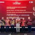 Perumda Air Minum Surya Sembada Kota Surabaya Raih Golden Trophy TOP BUMD Awards 2025