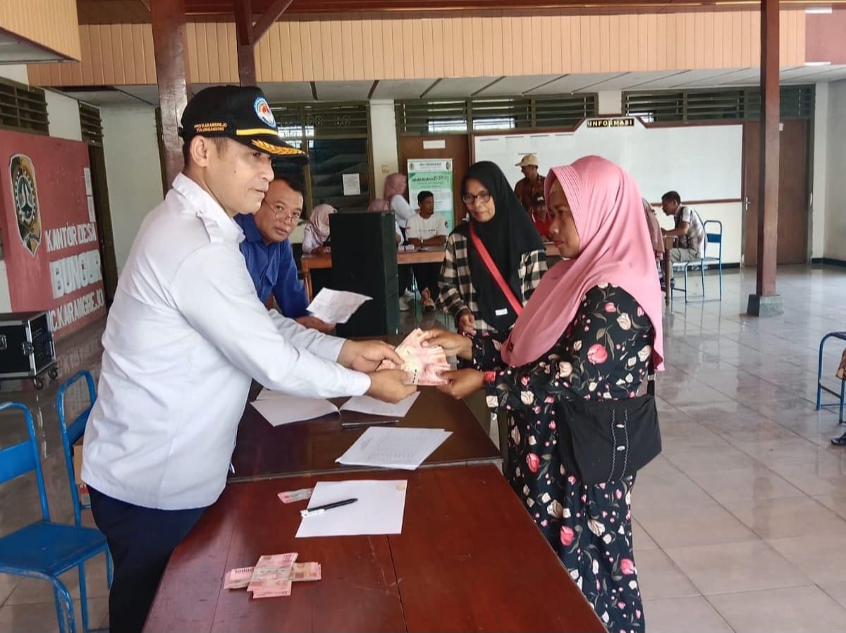 Desa Bungur Kabupaten Tulungagung Menyalurkan BLT DD Tahun 2025