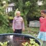 Topang Ketahanan Pangan, Bhabinkamtibmas Apresiasi Budidaya Ikan Gurami di Kedungpeluk