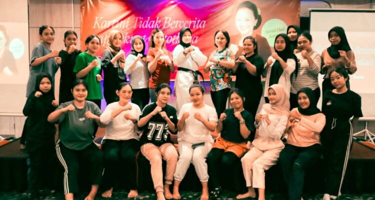 Solia Yosodipuro Hotel Rayakan Hari Kartini dengan Latihan Bela Diri