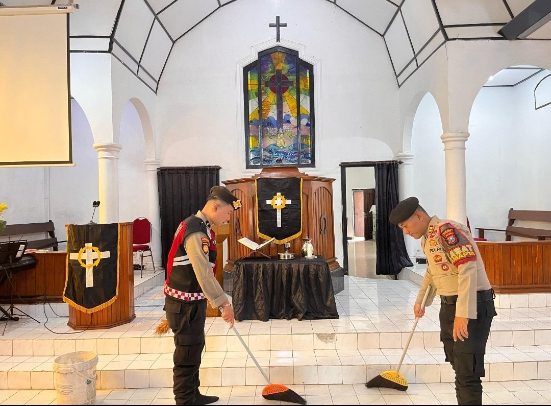 Patroli Dialogis dan Bakti Religi di Gereja, Polres Situbondo Beri Rasa Aman Jelang Perayaan Paskah