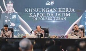 Kapolda Jatim Berikan Arahan Strategis kepada Personel Polres Tuban, Tekankan Profesionalisme dan Inovasi dalam Pelayanan