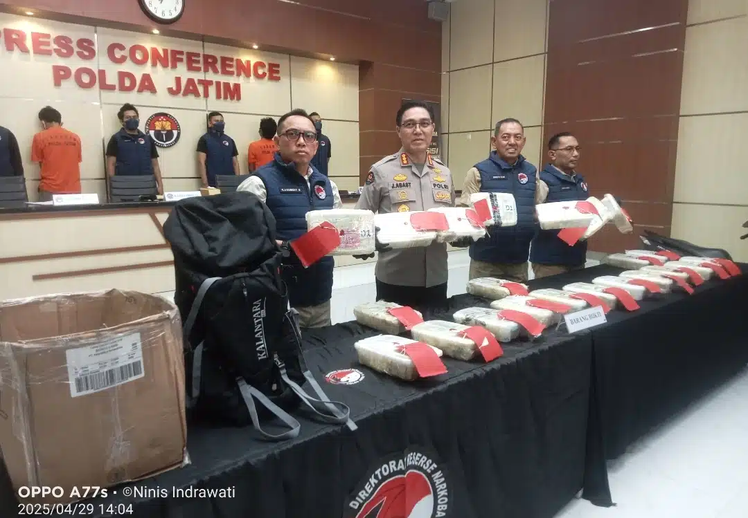Polda Jatim Gagalkan Penyelundupan 21 Kg Sabu Jaringan Internasional Asal Timur Tengah