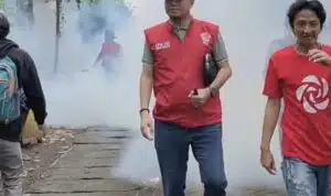 Responsif Warga Terkena DBD, Legislator PSI Turun Lakukan Pencegahan Fogging Di Tambaksari