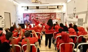 Reses Di Genteng, Ketua Fraksi PDIP Surabaya Disambati Warga Soal Pendirian Sekolah SMPN