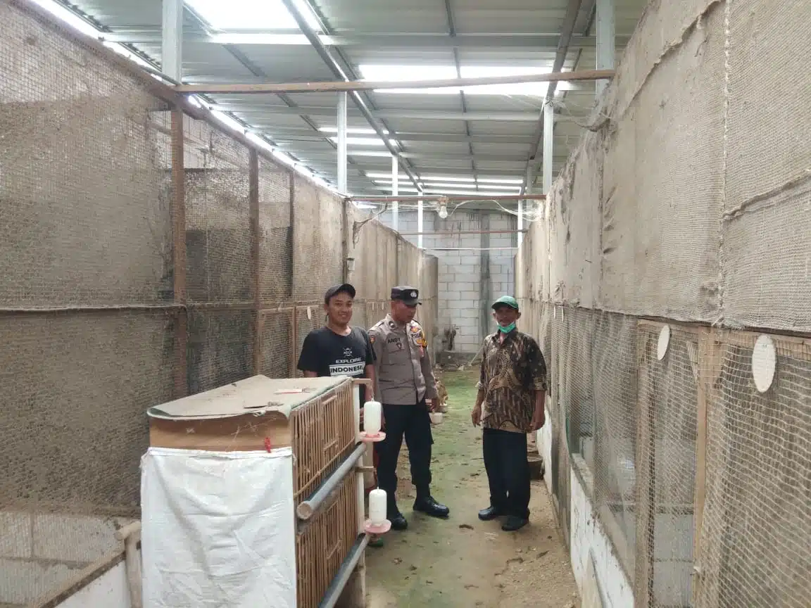 Polisi Jadi Penggerak Ketahanan Pangan, Aipda Andi Husni Dukung Swasembada Pangan di Desa Kepadangan