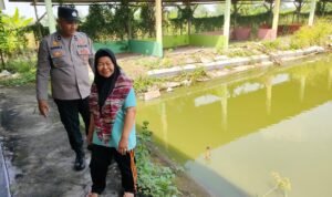 Bhabinkamtibmas Pademonegoro Apresiasi Program Ketahanan Pangan Ternak Ikan Lele