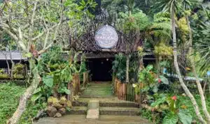 Waroeng Kebun Pringgitan Hadir di Trawas: Kuliner Otentik Bernuansa Majapahit di Tengah Sejuknya Alam