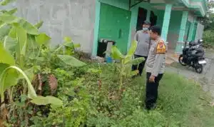 Bhabinkamtibmas Wonokasian Dorong Ketahanan Pangan Lewat Budidaya Pisang di Lahan Kosong