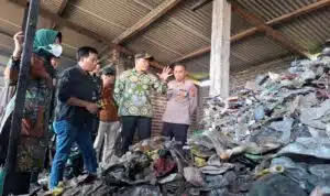 Bupati Sidoarjo Sidak Pabrik Tahu di Tropodo, Ultimatum Stop Gunakan Bahan Bakar Plastik