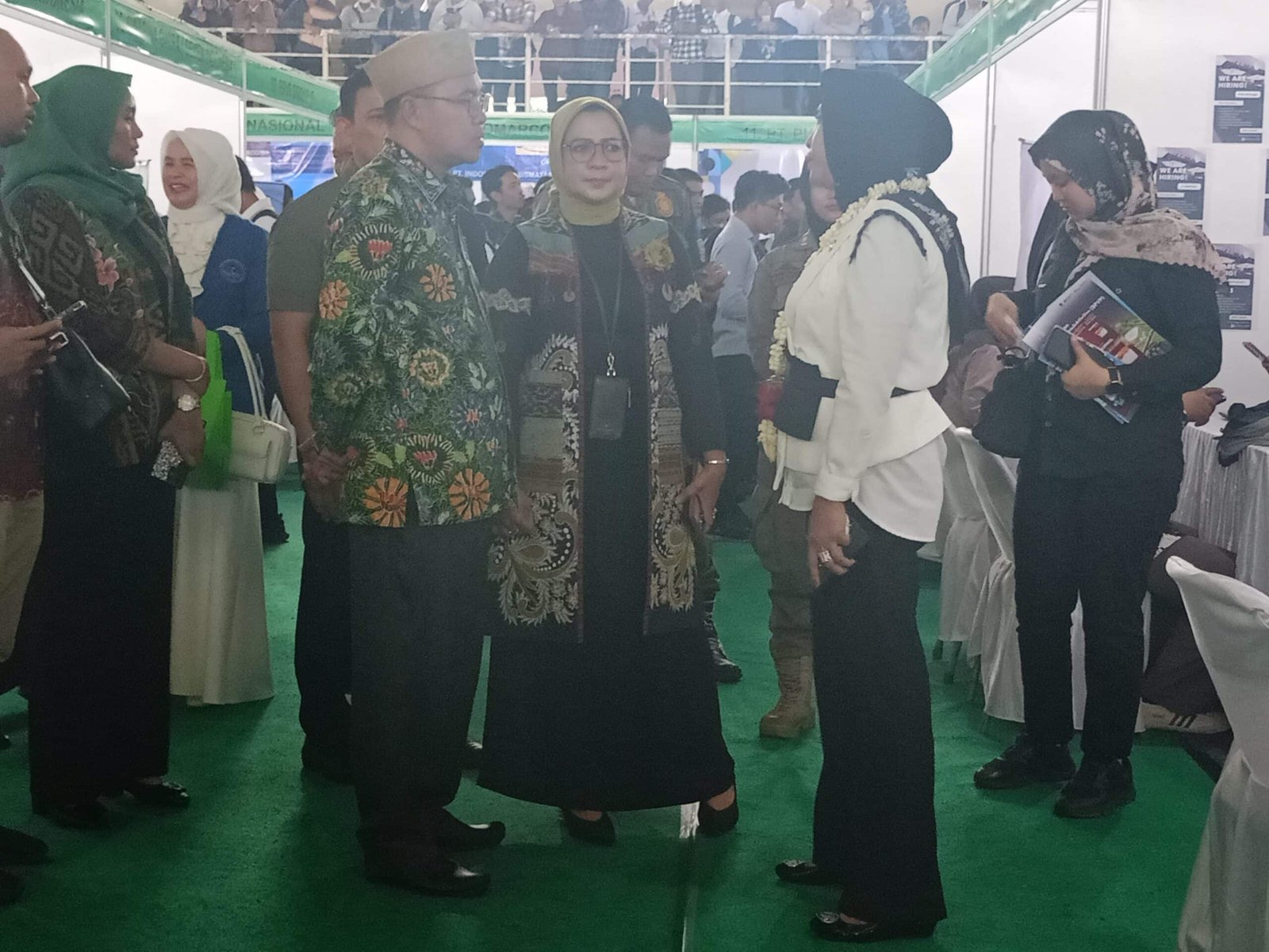 Implementasi Strategi Penurunan Pengangguran, Disnaker Sidoarjo Apresiasi Job Fair Hibrid 2025 oleh Pemkab Sidoarjo