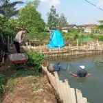 Bhabinkamtibmas Desa Kali Pecabean Polsek Candi Tinjau Budidaya Ikan Lele Wujudkan Ketahanan Pangan