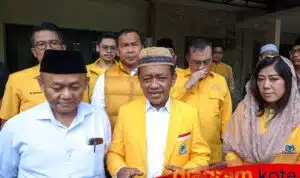 Jelang Musda DPD Golkar Jatim, Bahlil Sambangi Pengasuh Ponpes Bumi Sholawat