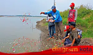 19 Tahun Tragedi Lumpur Lapindo: Warga Tabur Bunga dan Kirim Doa di Atas Luka yang Belum Kering